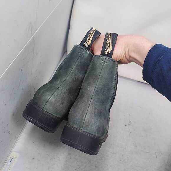 Blundstone WOMENS Chelsea Rustic Black Tall Boot - Picture 9 of 9